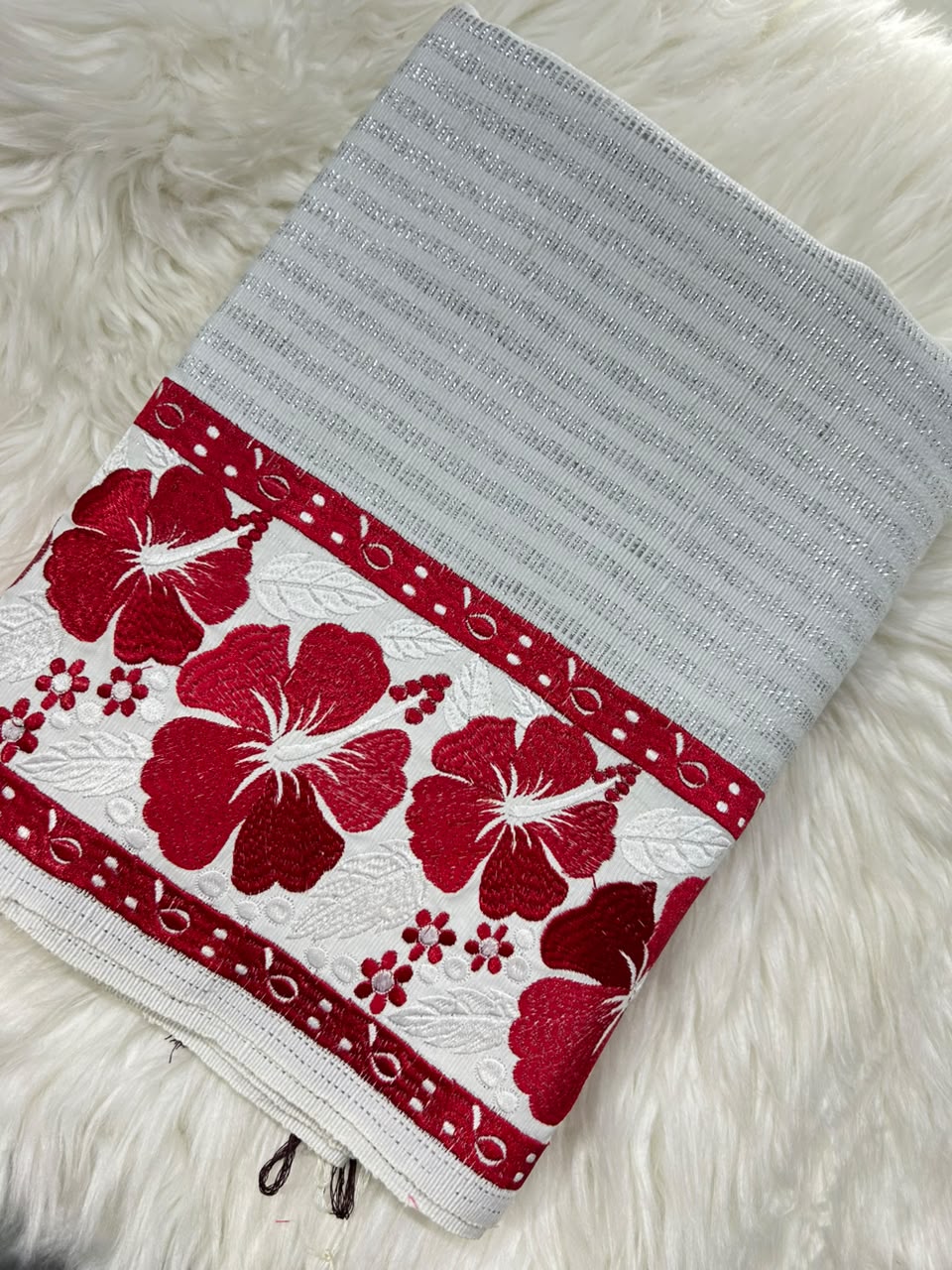 Pure white Ahkhet Asung Muga phanek red hibiscus embroidered border – Kangleipak Online Shopping